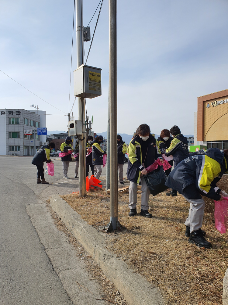 간성여대 환경미화 봉사활동1.jpg