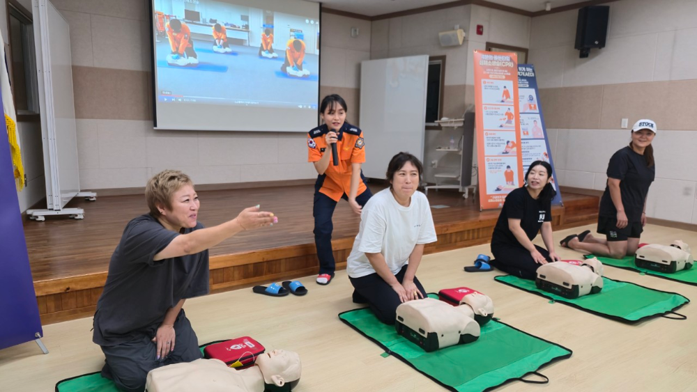 (8.26.)홍천소방서, 의료취약지역 주민 대상 소방안전교육 활발히 진행3.jpg