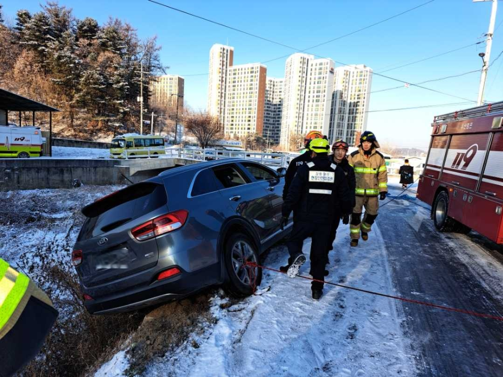 0854 원주 태장동 교통사고 소방활동 사진.jpg