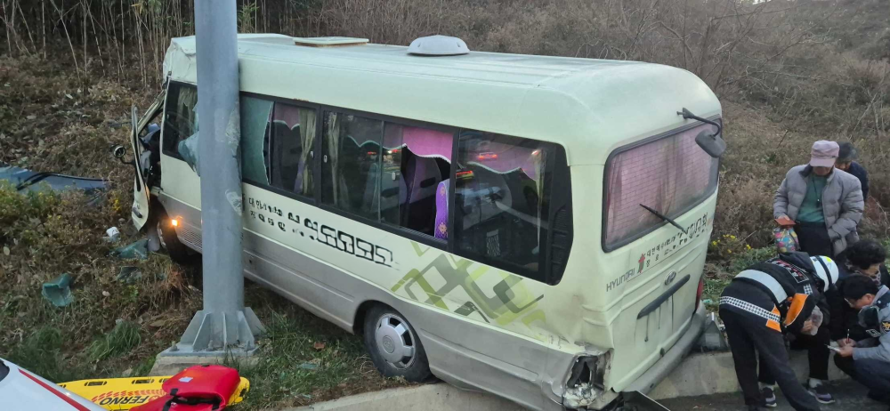 삼척임원 교통사고 현장사진1.jpg