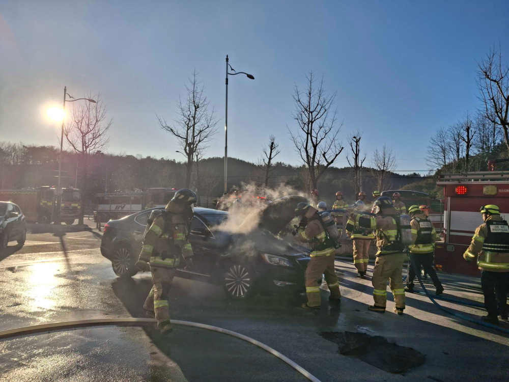 0842 속초 조양동 차량화재 현장활동 사진.jpg