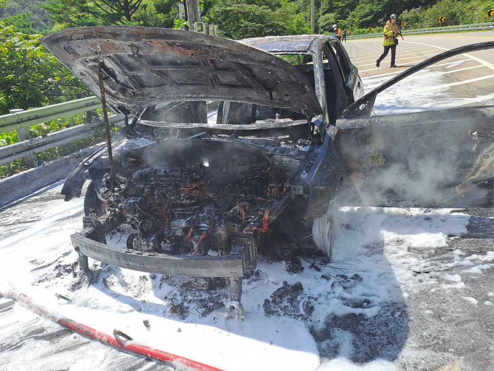 1035 고성 차량화재.jpg
