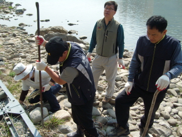 090410-갯버들식재행사SL730980[1].jpg