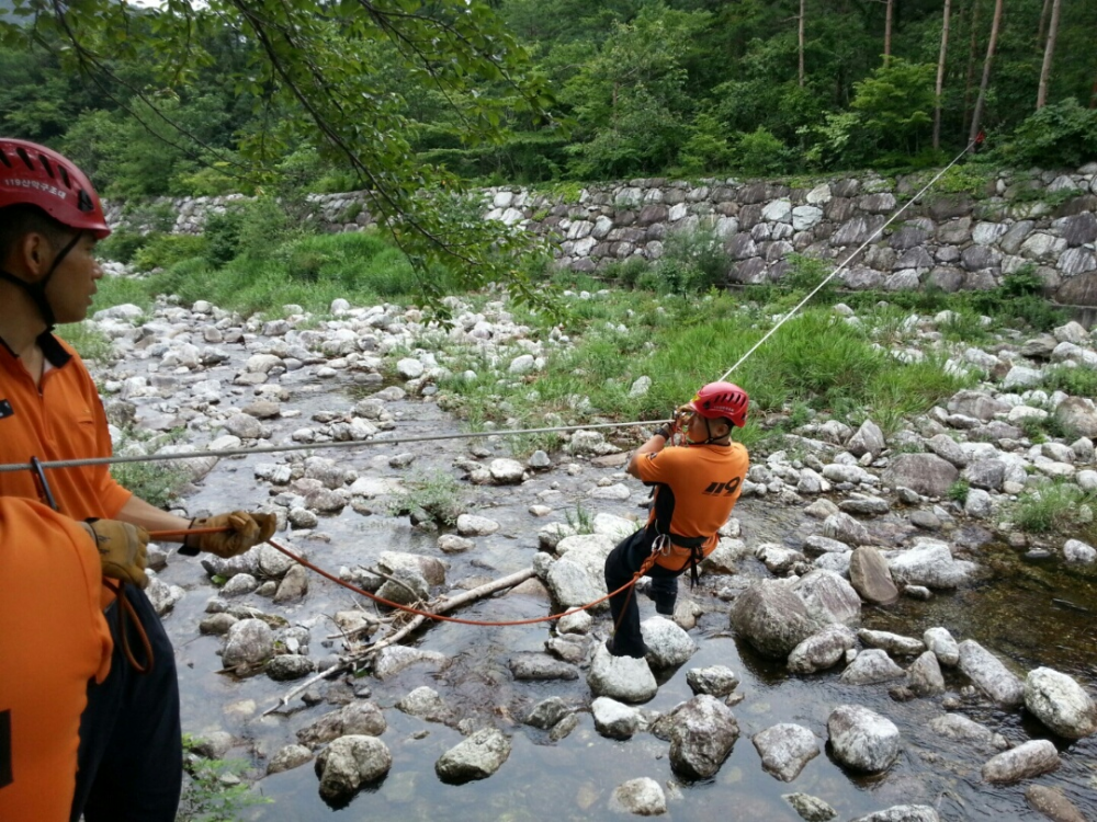 풍수해대비_계곡고립구조훈련(2).jpeg