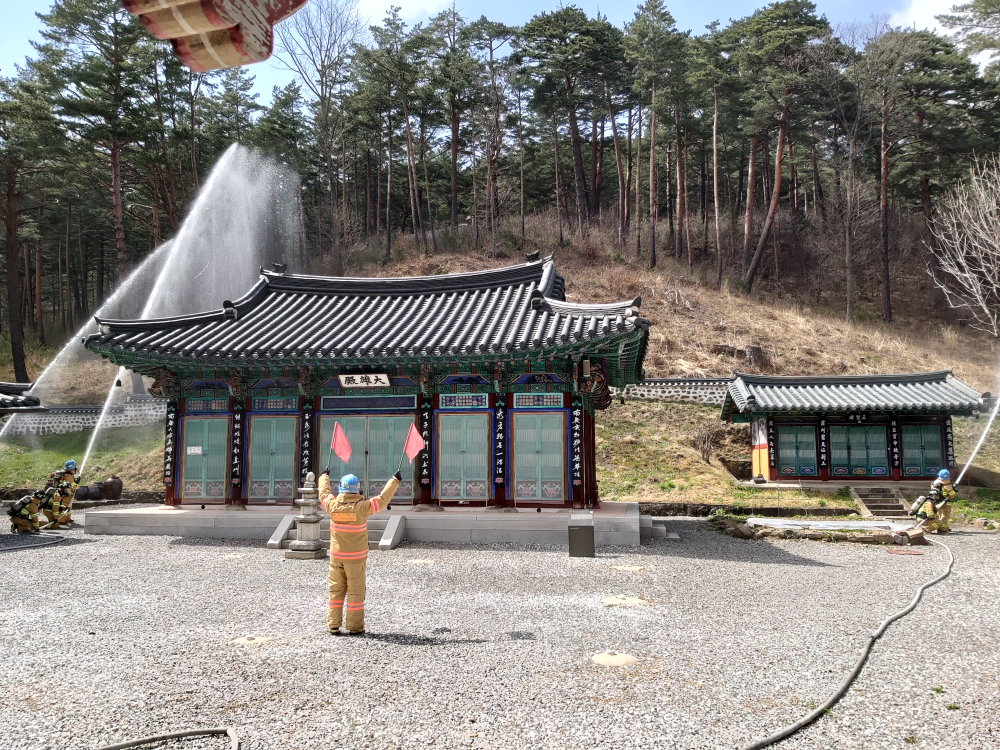 [보도자료-태백소방서] 2020.04.23. 태백소방서, 봄철 산불 대비 장명사 합동소방훈련 실시.jpg