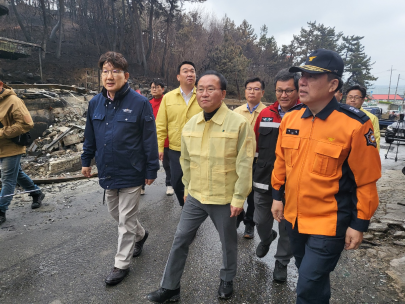 이일 본부장, 윤재옥 원내대표 강릉 산림화재현장 방문 안내