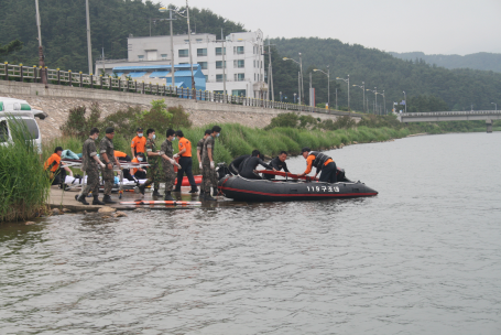 2013. 8.1 삼척소방서 물놀이 안전사고 대비 총력